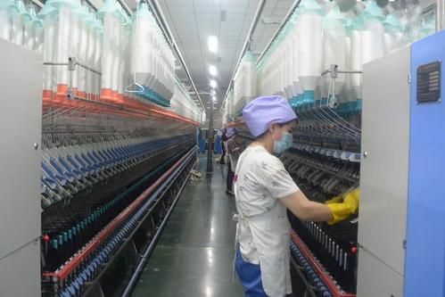 春节期间不放假　宁夏丰源纺织生产订单排到5月份