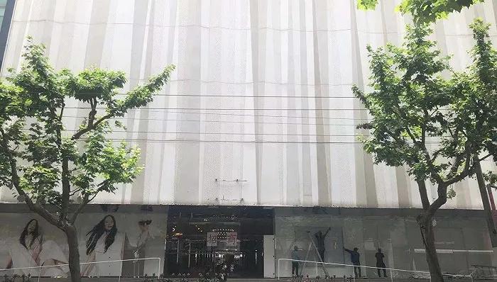 被抛弃的H&M：“新疆棉事件”后上海旗舰店关门，年内遭6次行政处罚